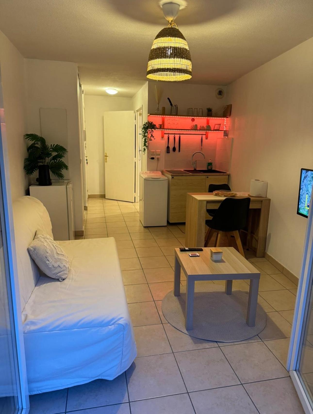 Studio Confortable Avec Vue Nice Eksteriør bilde